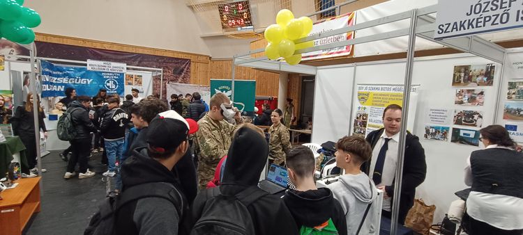  Iskolánk részt vett Pályaválasztási Kiállításon