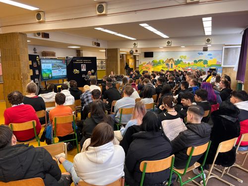 Molnár Nikoletta, paraolimpikon sportoló volt a vendégünk.