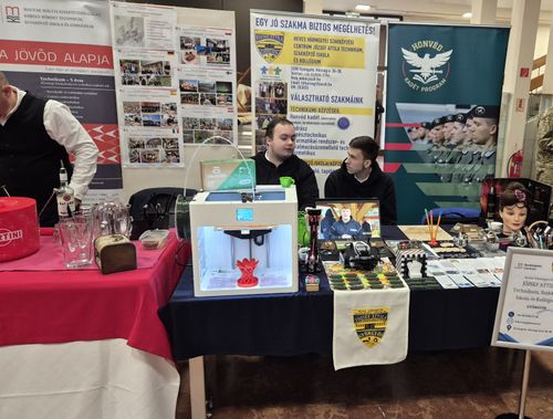 Gyöngyösi Pályaválasztási kiállításon a JASZK !