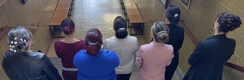 A felnőttképzésben résztvevő fodrászaink sikeres vizsgát tettek.